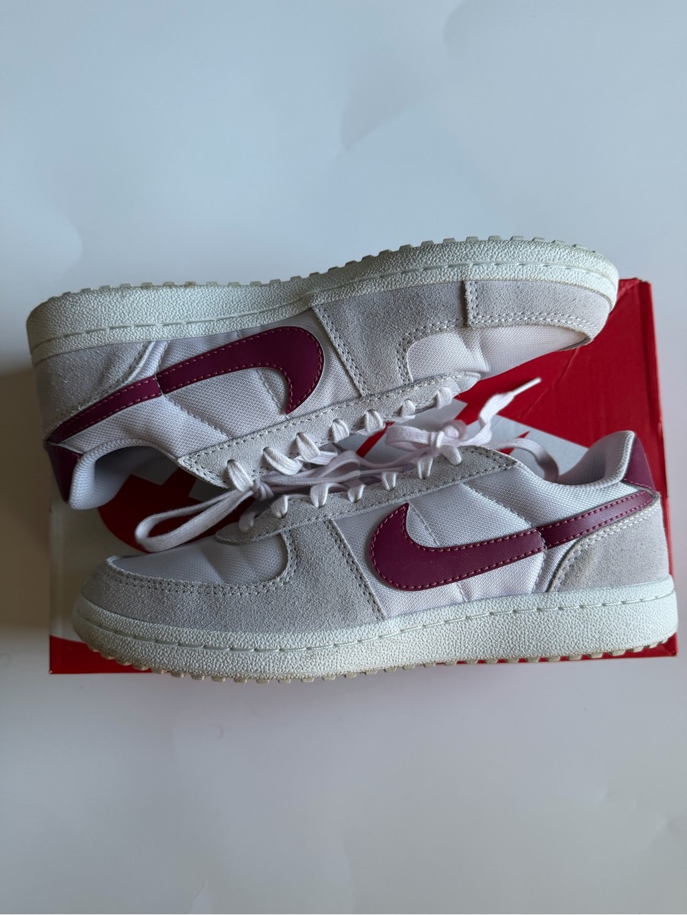 Nike Field General GS Light Violet / Sweet Beet Size 7Y (Women's 8.5)
